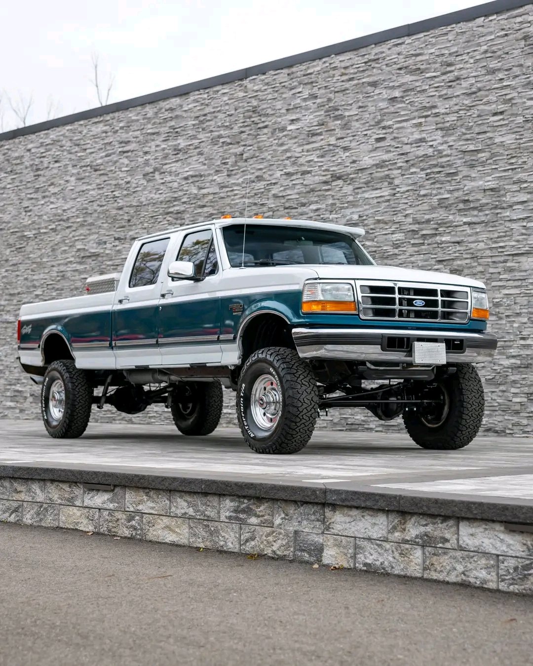 1995 Ford F-350 Crew Cab XLT 4X4