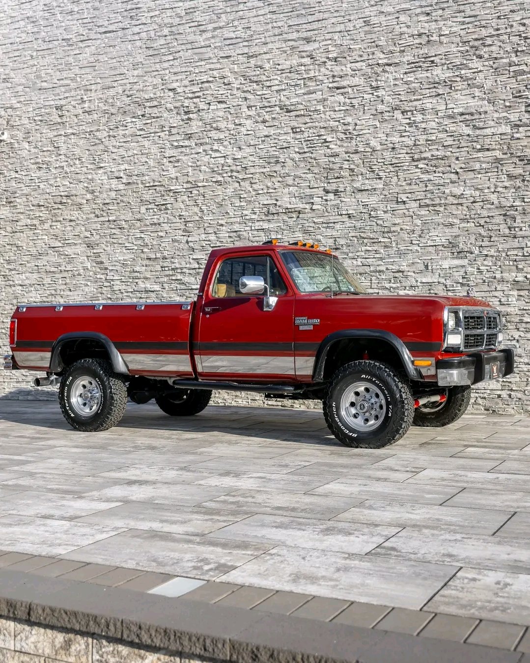 1993 Dodge Ram 250 4x4 - Image 13