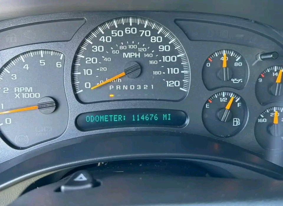 GMC 1500 Regular Cab • Truck • - Image 8