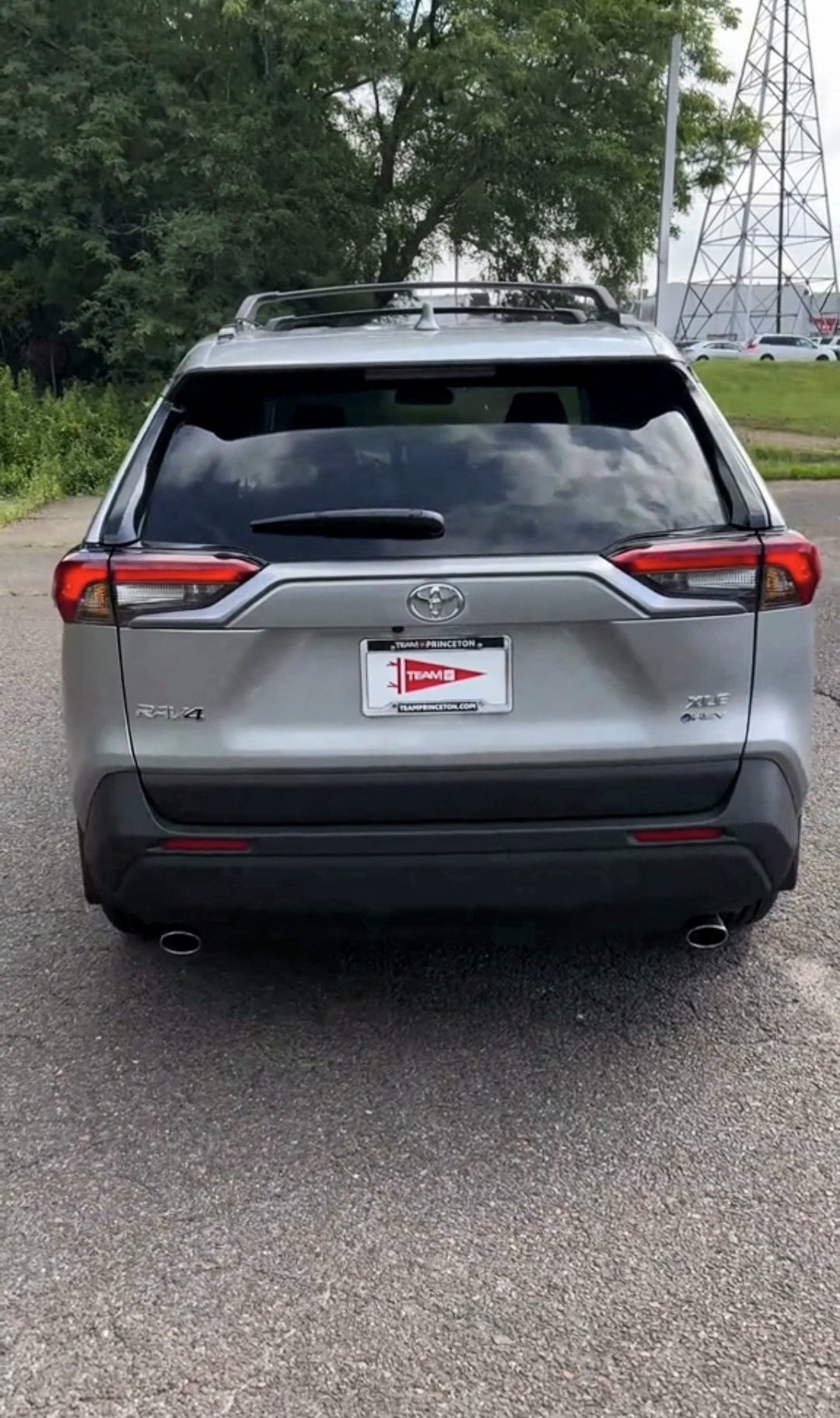 2025 Toyota RAV4 - Image 6